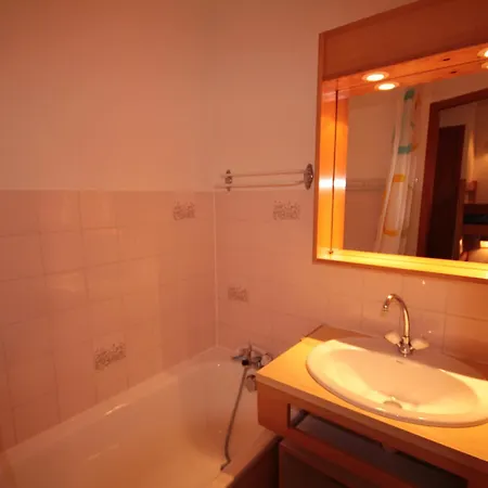 Apartment Les Saisies, 4 Pers, Balcon Sud, Tv, Proche Pistes - Fr-1-293-332 *